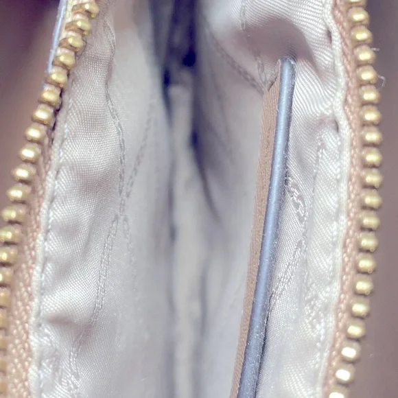 LE Michael Kors crossbody Bundle - Picture 11 of 16